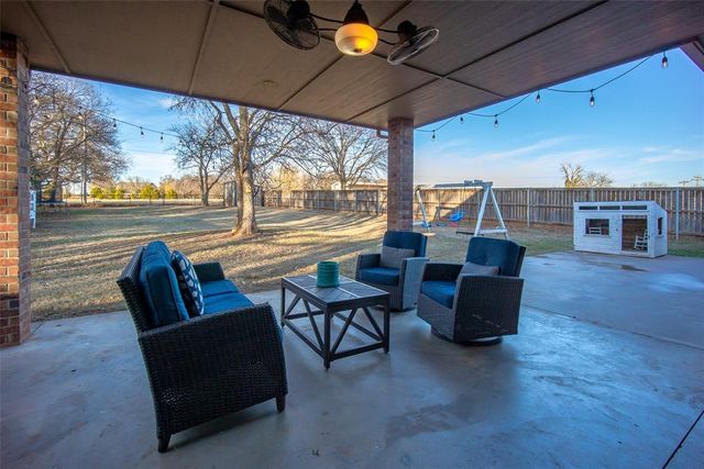 15847 248th Street, Blanchard, OK 73010