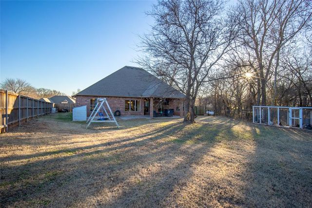 15847 248th Street, Blanchard, OK 73010