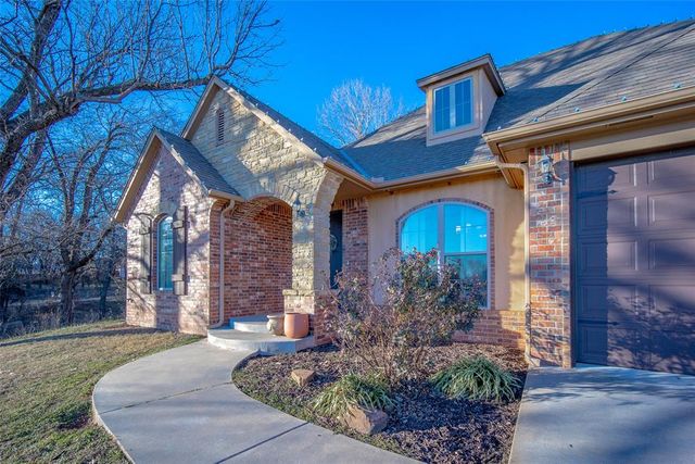 15847 248th Street, Blanchard, OK 73010