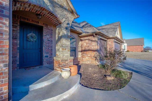 15847 248th Street, Blanchard, OK 73010