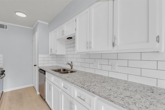 7610 Highmont Street, Dallas, TX 75230