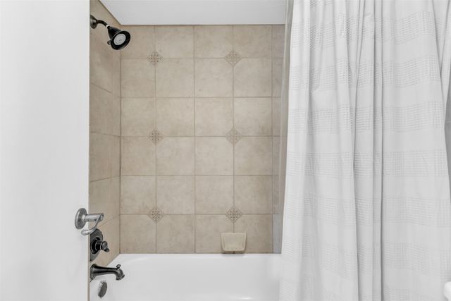 7610 Highmont Street, Dallas, TX 75230