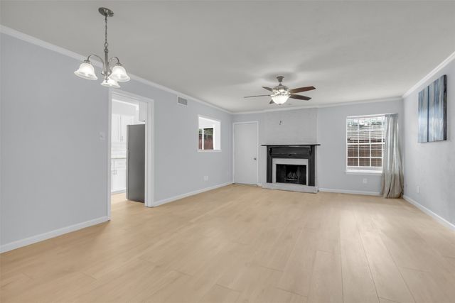 7610 Highmont Street, Dallas, TX 75230