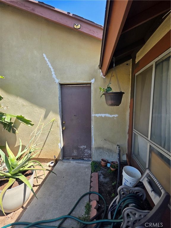 Image 64 of property listing at 3262 Racine, Riverside, CA 92503