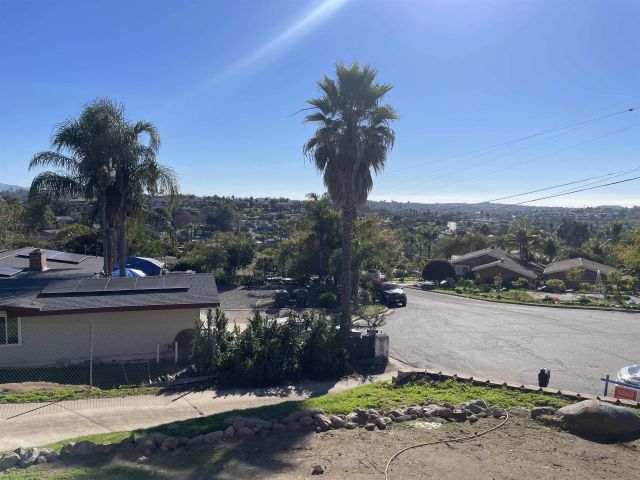 1255 Rhea Place B, Vista, CA 92084