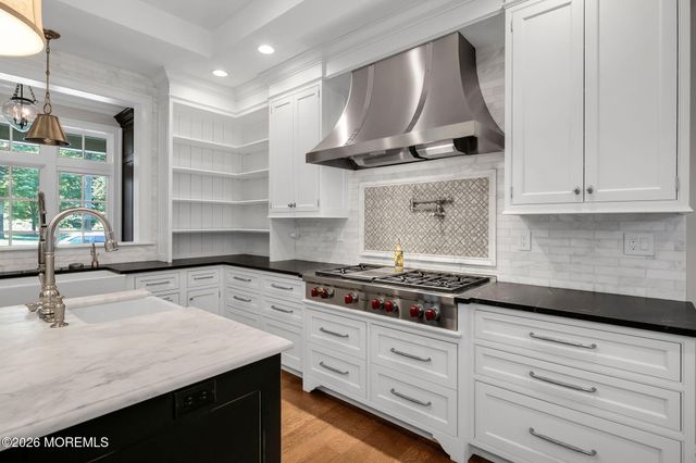7 S Rohallion Drive, Rumson, NJ 07760