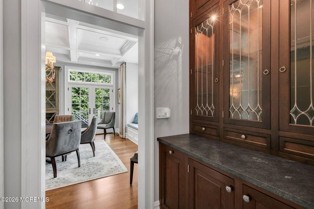 7 S Rohallion Drive, Rumson, NJ 07760