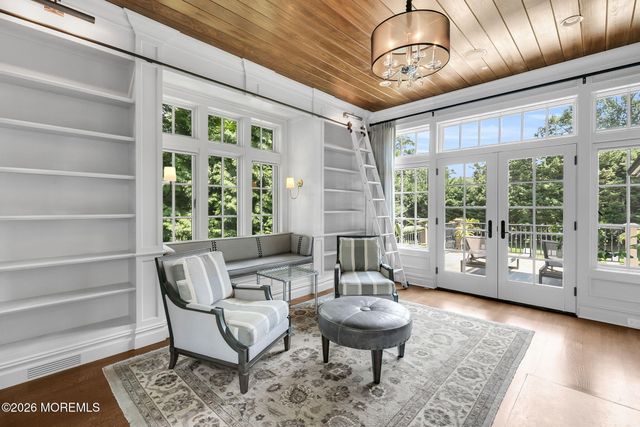 7 S Rohallion Drive, Rumson, NJ 07760