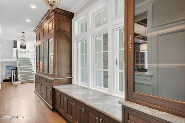 7 S Rohallion Drive, Rumson, NJ 07760