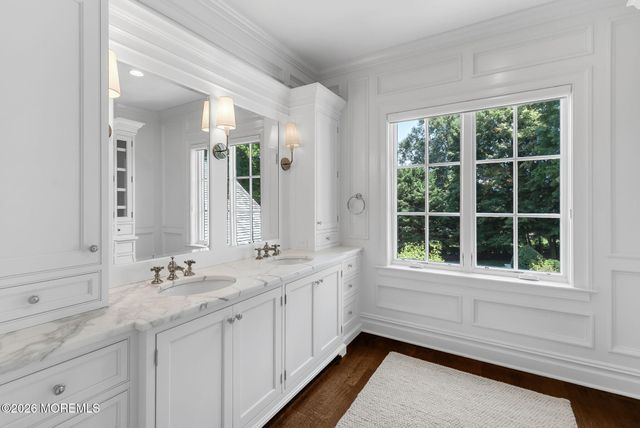 7 S Rohallion Drive, Rumson, NJ 07760