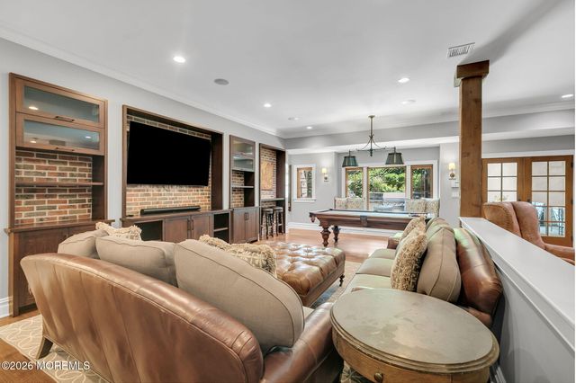 7 S Rohallion Drive, Rumson, NJ 07760