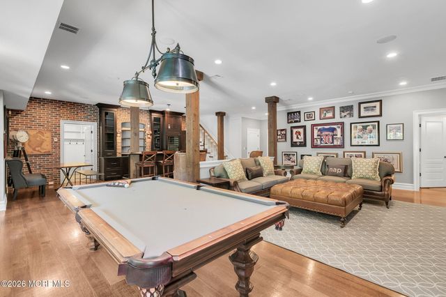 7 S Rohallion Drive, Rumson, NJ 07760