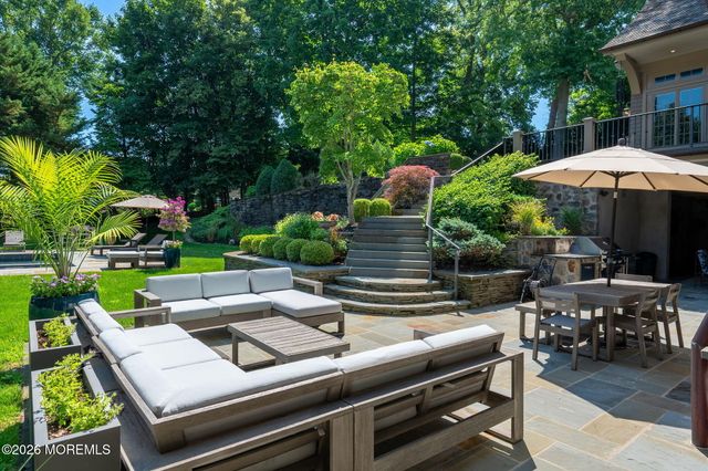 7 S Rohallion Drive, Rumson, NJ 07760