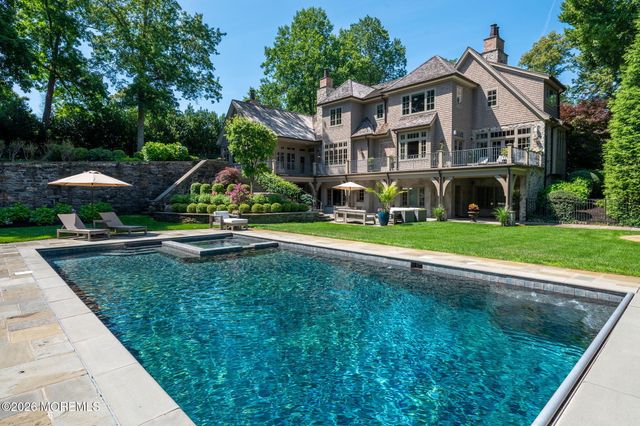 7 S Rohallion Drive, Rumson, NJ 07760