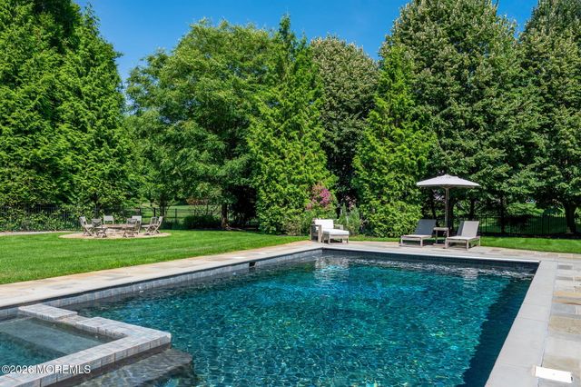 7 S Rohallion Drive, Rumson, NJ 07760