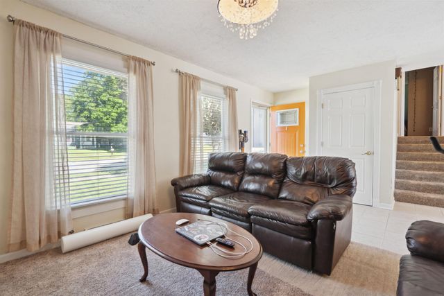 1221 Fleur Drive, Waterloo, IA 50701