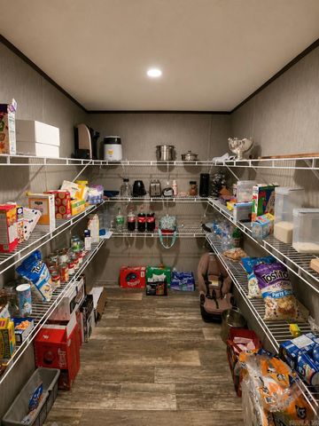 8330 E Elm, Benton, AR 72015
