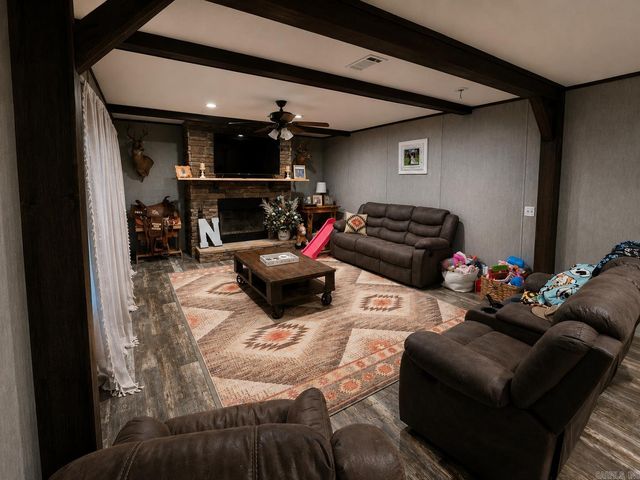 8330 E Elm, Benton, AR 72015