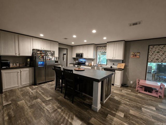 8330 E Elm, Benton, AR 72015
