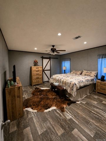 8330 E Elm, Benton, AR 72015