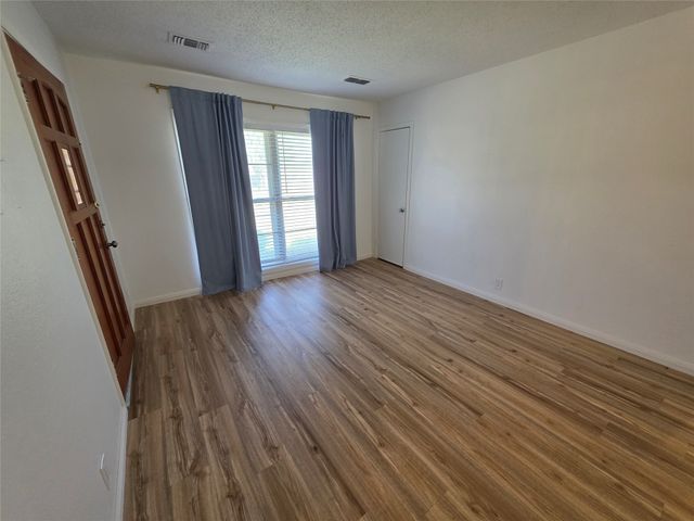 308 Inez Street, Roanoke, TX 76262