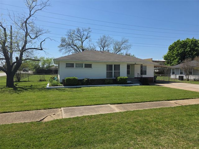 308 Inez Street, Roanoke, TX 76262