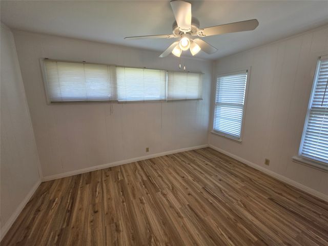 308 Inez Street, Roanoke, TX 76262