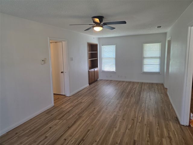 308 Inez Street, Roanoke, TX 76262