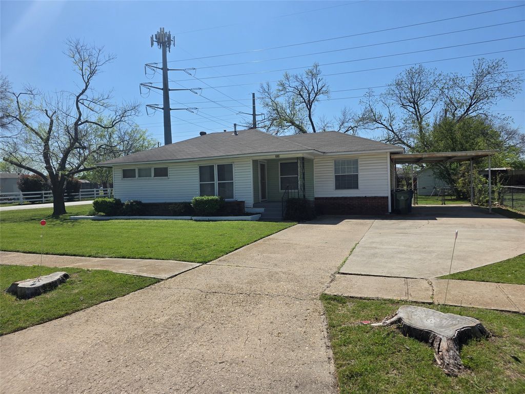 308 Inez Street, Roanoke, TX 76262
