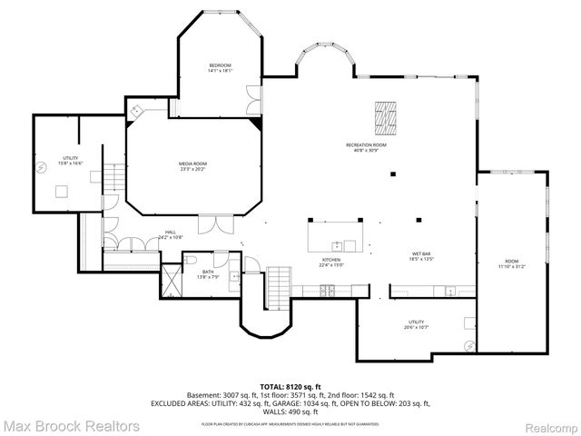 1888 W Tahquamenon Court, Bloomfield Charter Township, MI 48302
