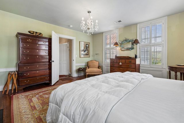 41 Chapel Street, Charleston, SC 29403