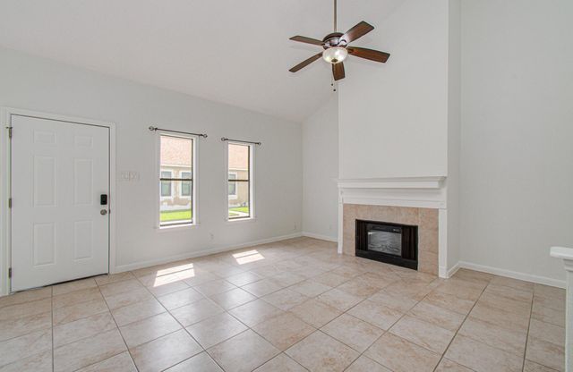 3700 83rd Street 9, Galveston, TX 77554