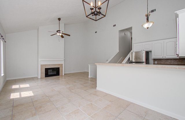 3700 83rd Street 9, Galveston, TX 77554