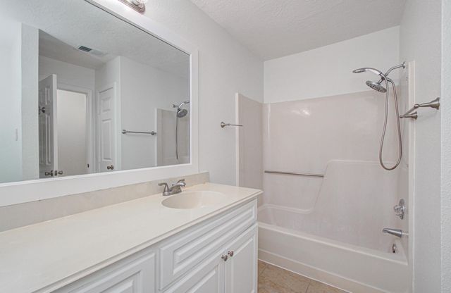 3700 83rd Street 9, Galveston, TX 77554