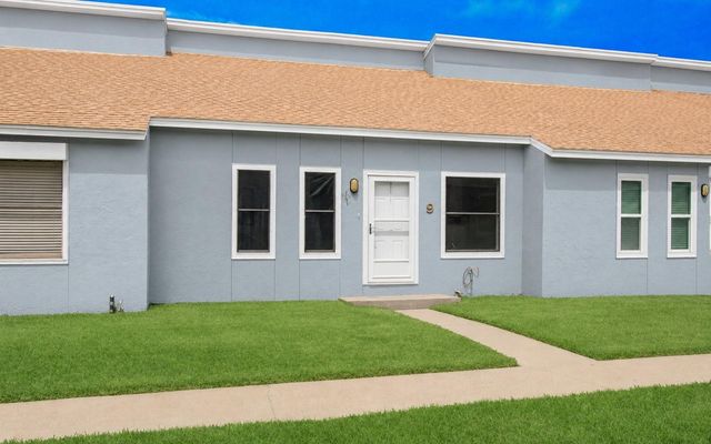 3700 83rd Street 9, Galveston, TX 77554