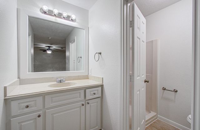 3700 83rd Street 9, Galveston, TX 77554