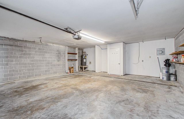 3700 83rd Street 9, Galveston, TX 77554