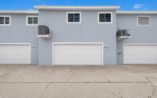 3700 83rd Street 9, Galveston, TX 77554