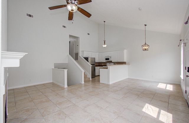 3700 83rd Street 9, Galveston, TX 77554