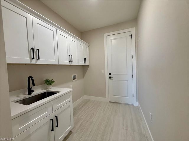 2251 SW 2ND TER, Cape Coral, FL 33993
