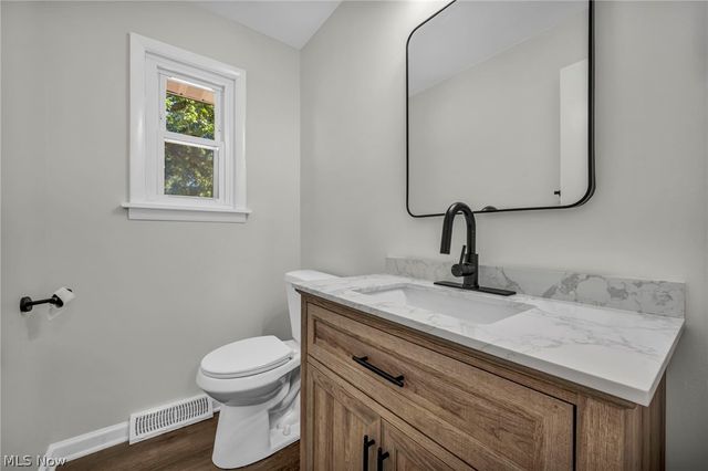 8455 W Ridge Road, Elyria, OH 44035