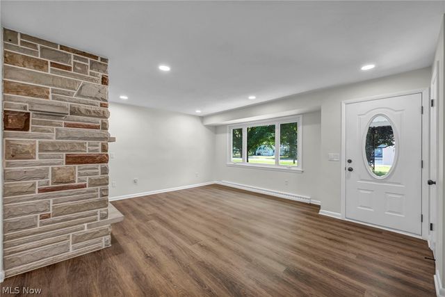 8455 W Ridge Road, Elyria, OH 44035
