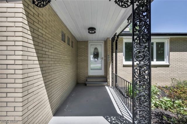 8455 W Ridge Road, Elyria, OH 44035