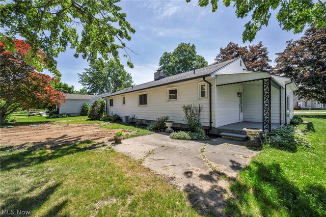 8455 W Ridge Road, Elyria, OH 44035
