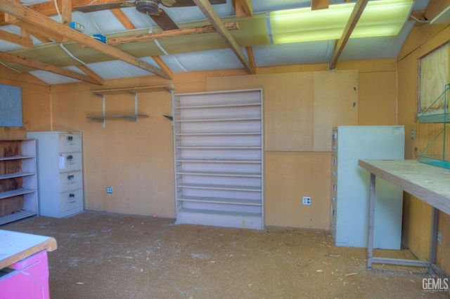 2907 Driller Avenue, Bakersfield, CA 93306