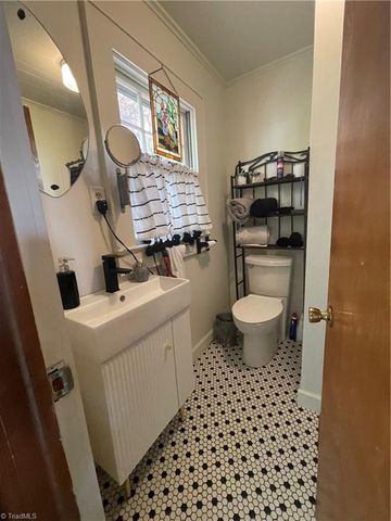 401 Westover Drive, Lexington, NC 27292