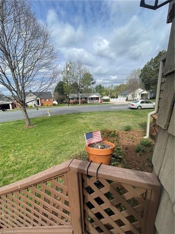 401 Westover Drive, Lexington, NC 27292