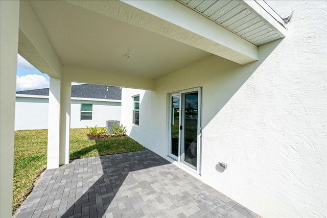 6338 NW Windwood Way, Port St Lucie, FL 34987