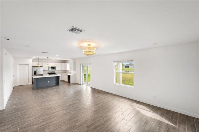 6338 NW Windwood Way, Port St Lucie, FL 34987