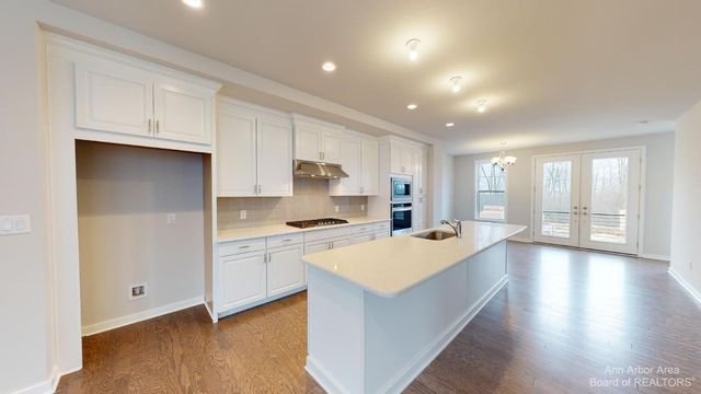 2907 Corston Road, Ann Arbor, MI 48105
